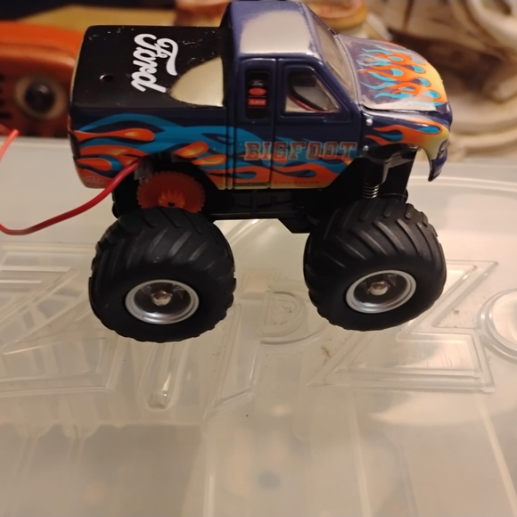 Ford Other - Zip Zaps Lot, Monster Truck, Herbie Fully Loaded VW, controllers , case, access.